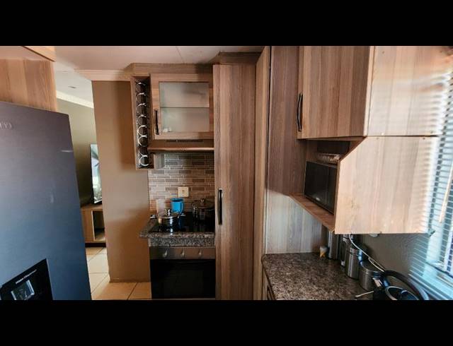 3 BEDROOM HOUSE FOR SALE IN DAWN PARK